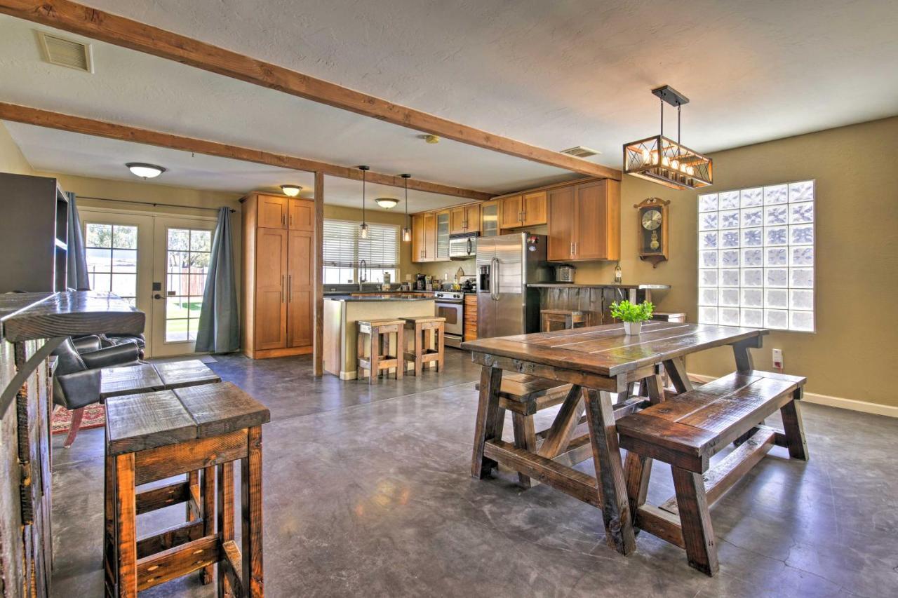 Central Phoenix Cottage With Private Yard! Extérieur photo