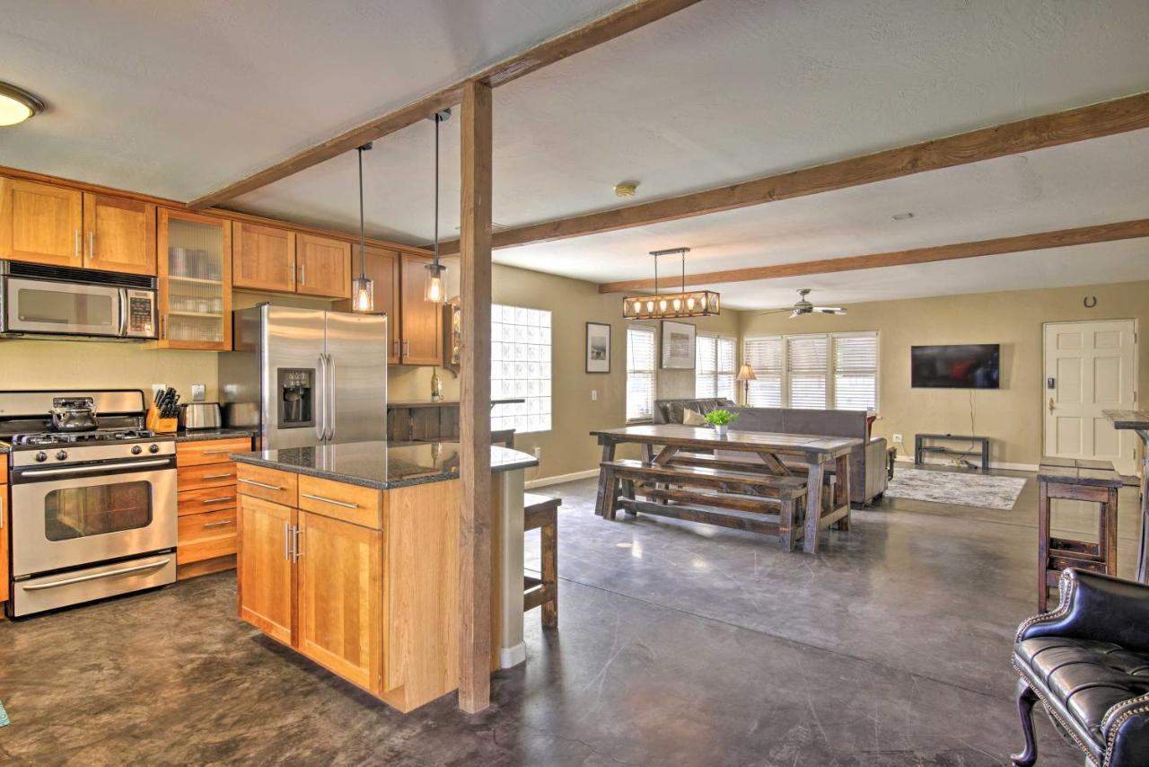 Central Phoenix Cottage With Private Yard! Extérieur photo