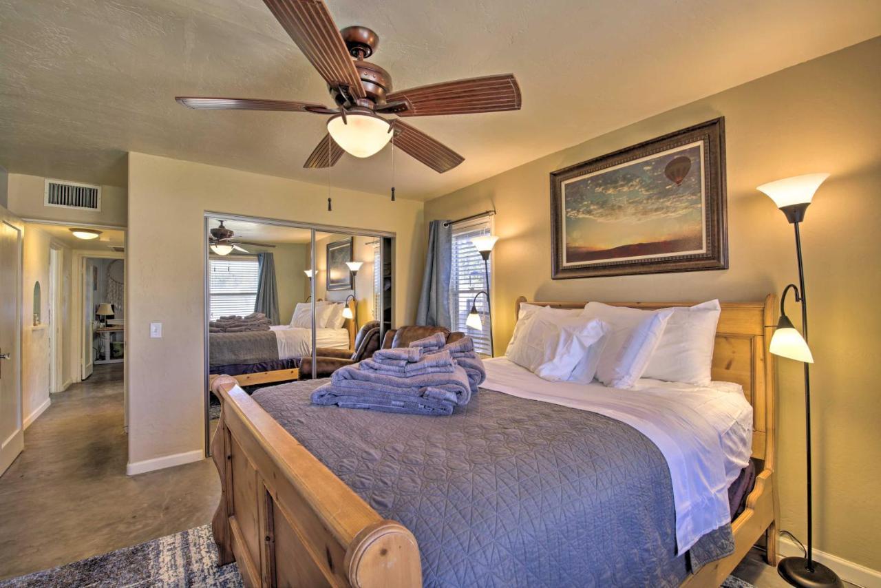 Central Phoenix Cottage With Private Yard! Extérieur photo